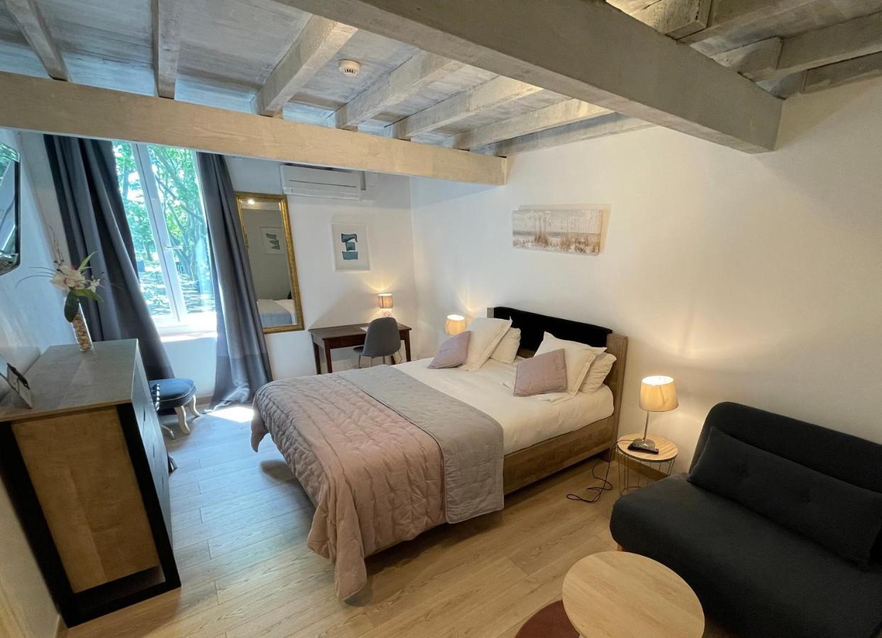 Hotel Mas De Galoffre นีมส์ ภายนอก รูปภาพ